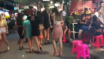 Tayland'In Pattaya Walking Street Kentinde Unutulmaz Anlar