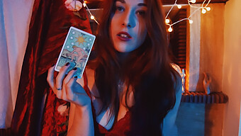 Europese Roodharige Geeft Een Asmr-Handjob In Een Tarotthema Aftrekinstructievideo