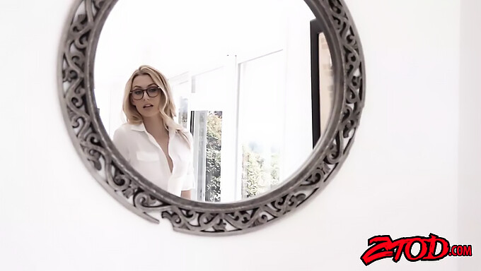 Alexa Grace, Das Traumhafte Blonde Schulgirl, Genießt Einen Tiefen Fick