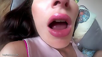 Sophia Smith'S Sensual Pov Facial And Kiss Experience