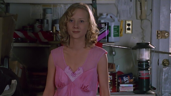 American Actress Anne Heche Flaunts Her Big Boobs In "Donnie Brasco"