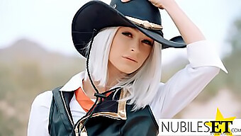 Ashe Memuaskan Jesse Dengan Perjalanan Cowgirl Di Tempat Umum