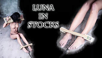 Luna'S Arabian Slave In Bdsm Stockings